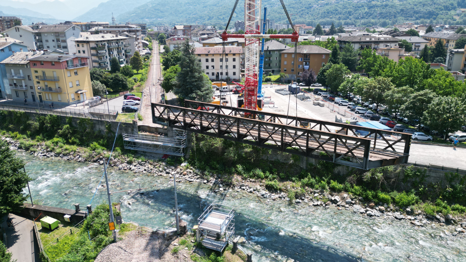Brinno Time Lapse Chronicles the New Railway Bridge in Sondrio over the Mallero